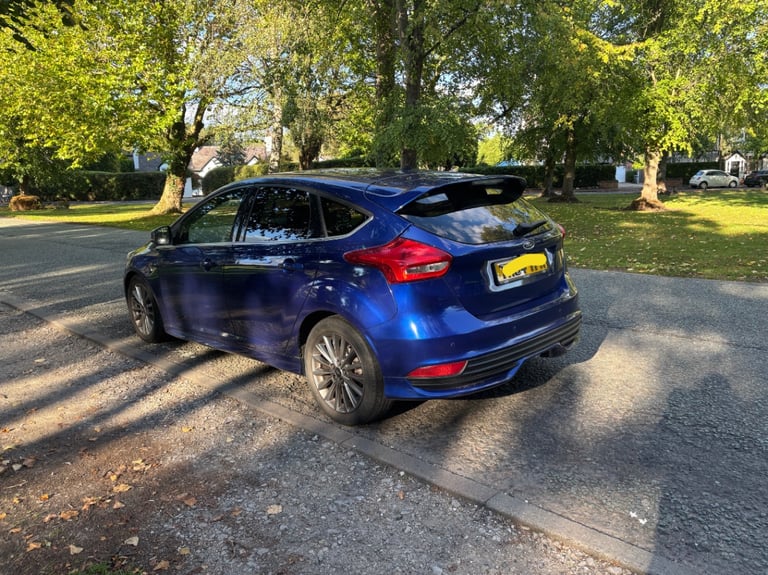 Ford, FOCUS, Hatchback, 2015, Manual, 1499 (cc), 5 doors