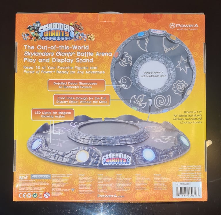 Skylanders Giants Battle Arena & Display Stand