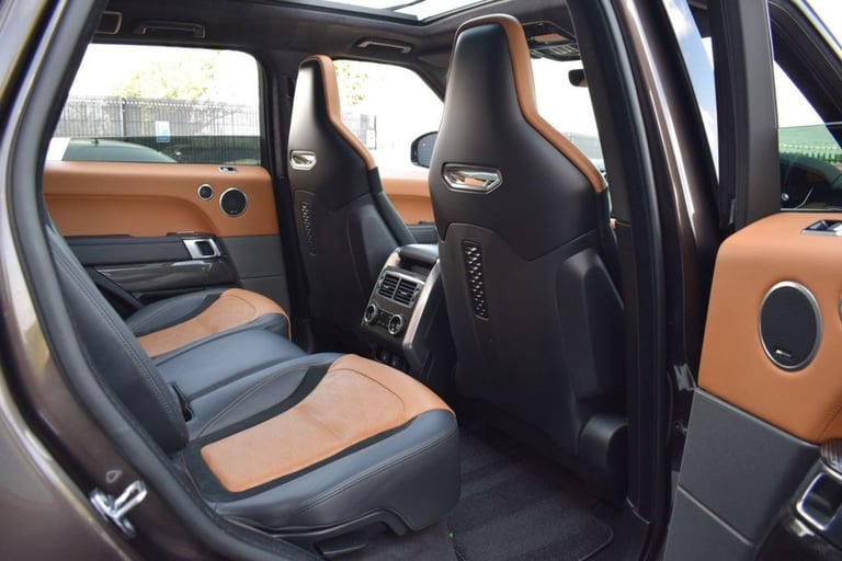 2021 62 LAND ROVER RANGE ROVER SPORT 5.0 P575 V8 SVR CARBON EDITION SUV 5DR PETR