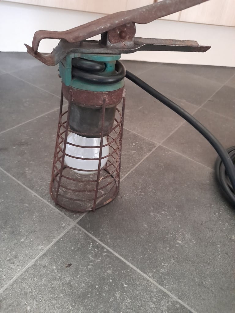 Mechanics inspection/ spot light