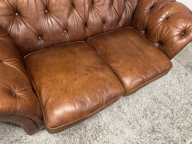 LAURA ASHLEY HUDSON NATURALLY DISTRESSED LEATHER SOFA DELIVERY AVAILABLE 🚚