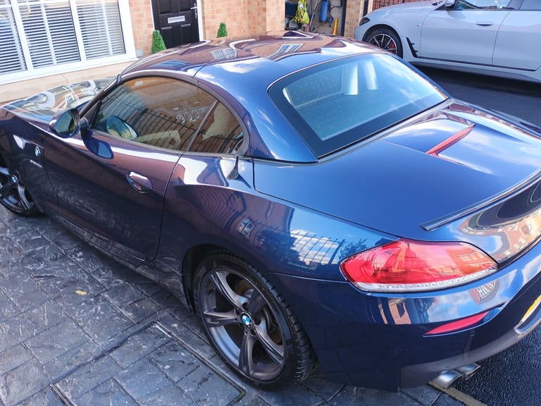 2012 BMW Z4 2.0i M Sport Auto sDrive Roadster.