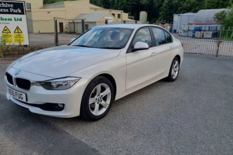 BMW 318D SE SAT NAV (2015)