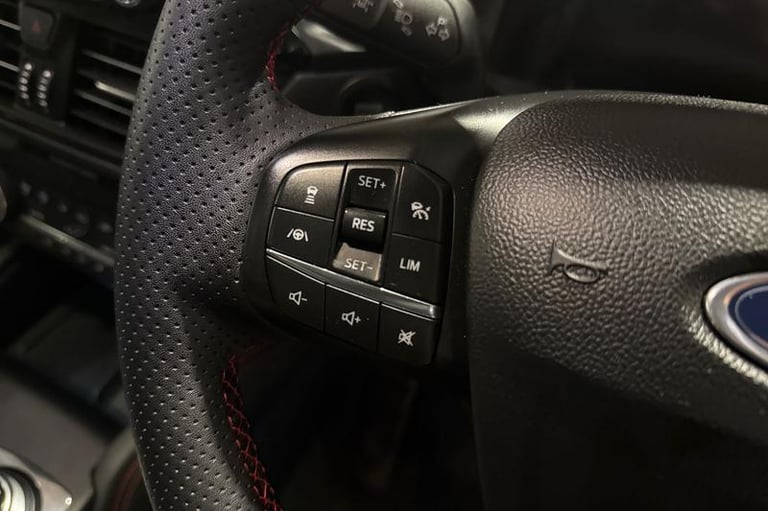 2023 Ford Kuga 2.5 PHEV Black Package Edition 5dr CVT HATCHBACK PETROL/ELECTRIC Automatic