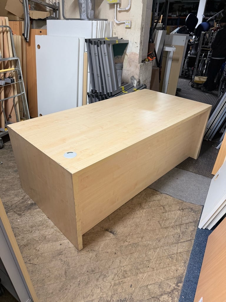 Reception desk 200cm x 100cm..Large Executive office desk 2 meter by 1 meter heavy duty