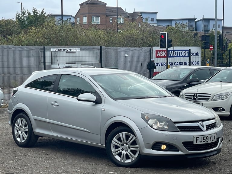 * 59 2010 VAUXHALL ASTRA 1.6L SXI DESIGN 3 DOOR + ALLOYS + HALF LEATHERS *