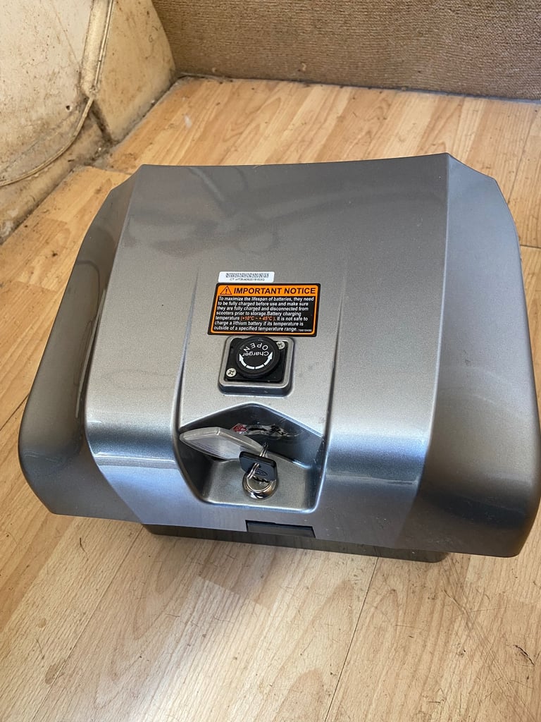 TGA folding mobility scooter 