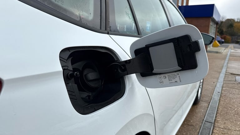 2025 Skoda Kamiq 1.0 TSI 95hp SE Edition 5dr Manual with ECC  Rear  Petrol