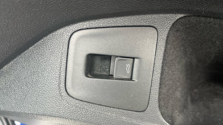 2017 Volkswagen Tiguan 2.0 TDi 150 4Motion SEL 5dr Diesel Estate Estate Diesel Manual