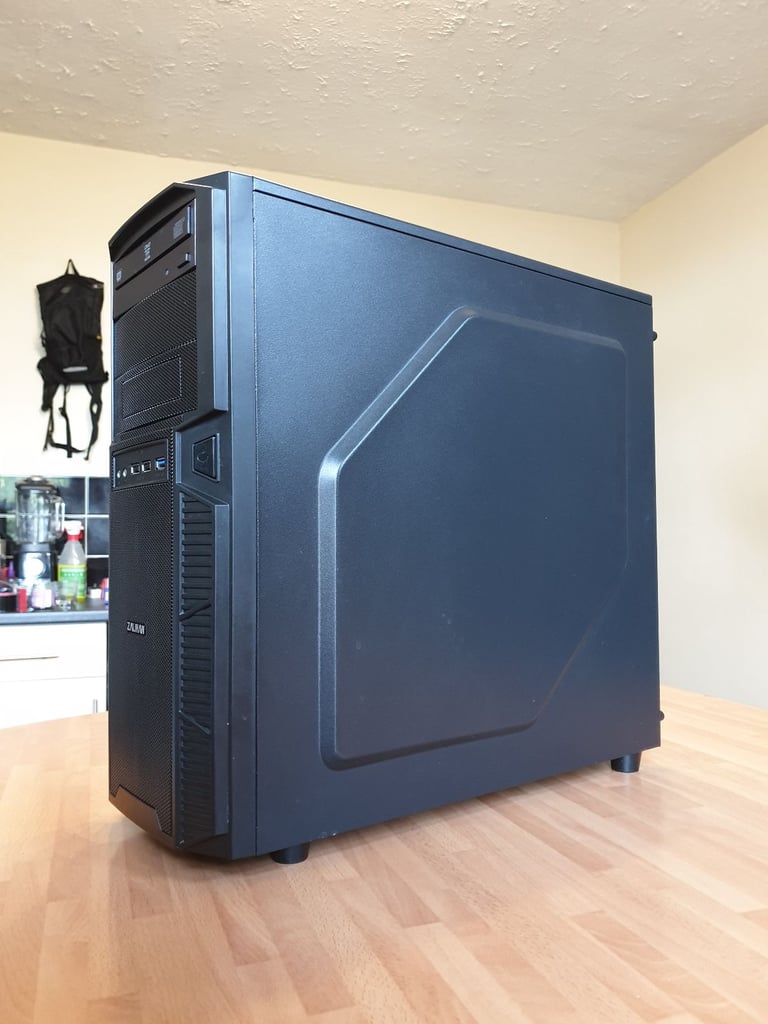 Black ATX PC Case Zalman Z1