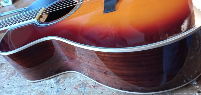 Yamaha LS16 all solid woods acoustic guitar with case. Like new. PX welcome.
