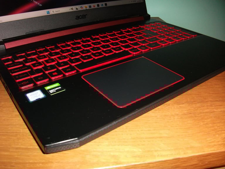 Acer Nitro 5 Gaming Laptop 15.6"/512GB NVMe/8GB RAM/ NVIDIA GeForce GTX 1050