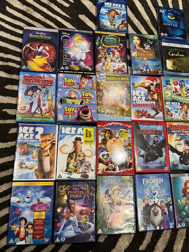 Children’s dvd bundle (30)
