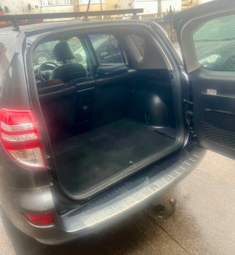 2011 Toyota RAV4 2.2 D-4D XT-R 5dr ESTATE Diesel Manual