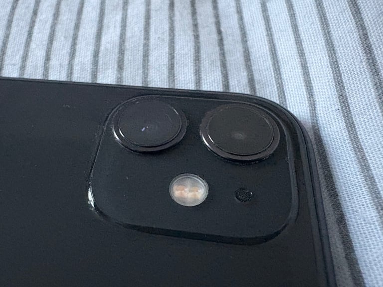 iPhone 11 - 64GB