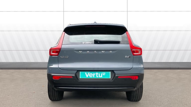 2022 Volvo XC40 2.0 B4P Plus Dark 5dr AWD Auto Petrol Estate Estate Petrol Automatic