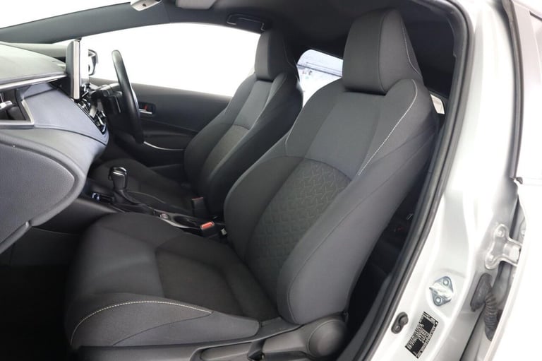 2020 Toyota Corolla 2.0 VVT-h Design Touring Sports CVT Euro 6 (s/s) 5dr Estate PETROL/ELECTRIC A...