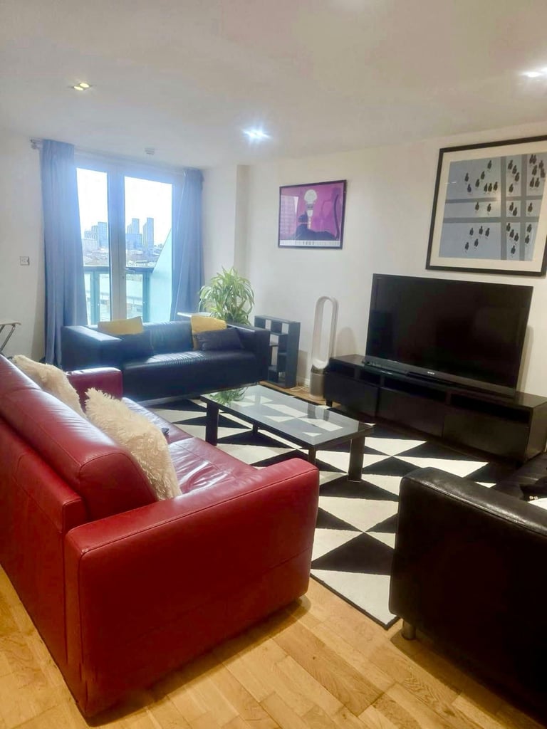 ✨2 Stunning Double Rooms in Canary Wharf | One En-suite with Private Balcony🌼