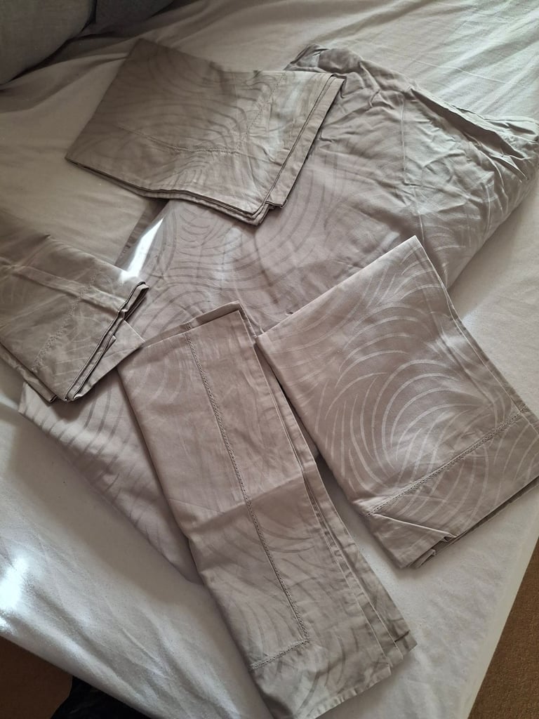 4 x double duvet sets