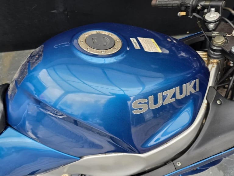 SUZUKI RF 600 RV PROJECT BIKE HPI CLEAR