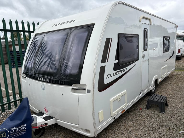 LUNAR CLUBMAN SB- FIXED SINGLE BEDS + END WASHROOM + MOTORMOVER
