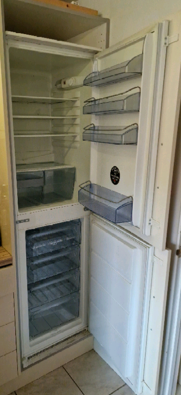 hoofdstuk Zelfrespect Eerlijkheid Integrated fridge freezer - Gumtree