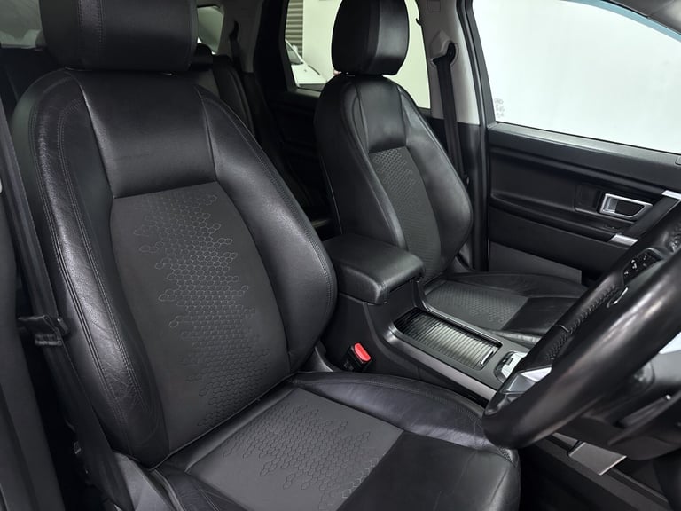 2017 LAND ROVER DISCOVERY SPORT TD4 SE TECH BLACK PACK 7 SEATER Diesel