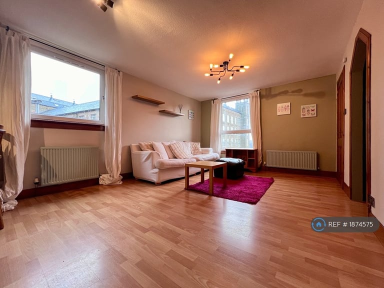 2 bedroom flat in King Street, Dundee, DD1 (2 bed) (#1874575)