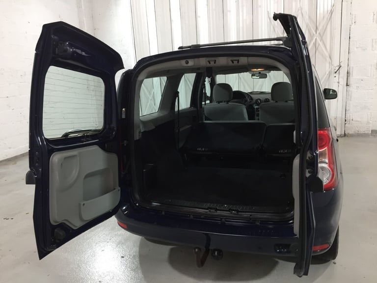 2011 Dacia Logan MCV 1.6 MPI AMBIANCE FRENCH LEFT HAND DRIVE Estate Petrol Manual