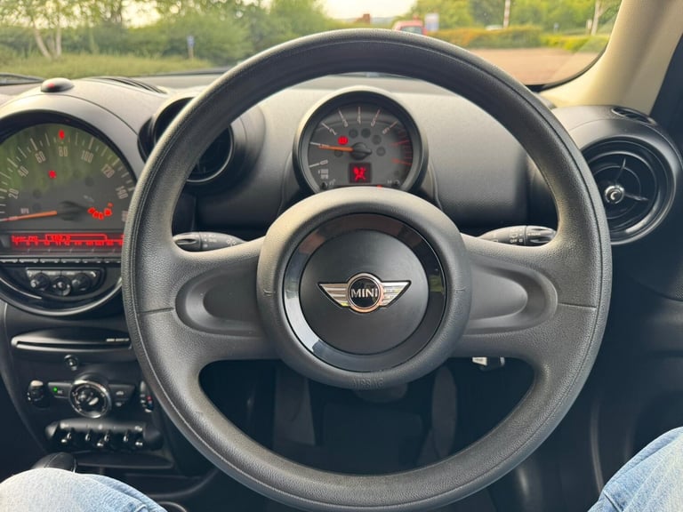 2015 MINI Countryman 1.6 Cooper Auto Euro 6 5dr HATCHBACK Petrol Automatic