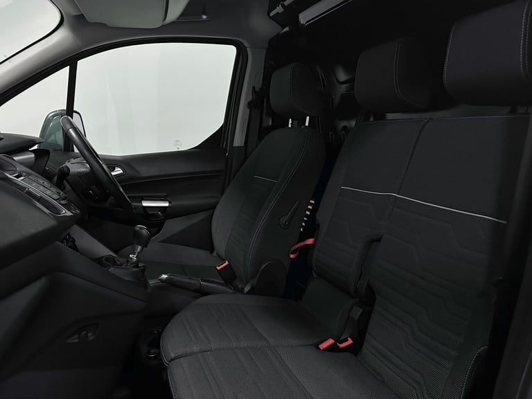 2018 Ford Transit Connect 200 Limited Panel Van L1H1 1.5 TDCi ( 120 bhp ) PANEL VAN Diesel Manual