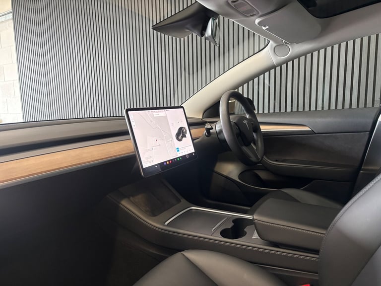 2021 Tesla Model 3 Standard Range Plus Saloon 4dr Electric Auto RWD (241 bhp)
