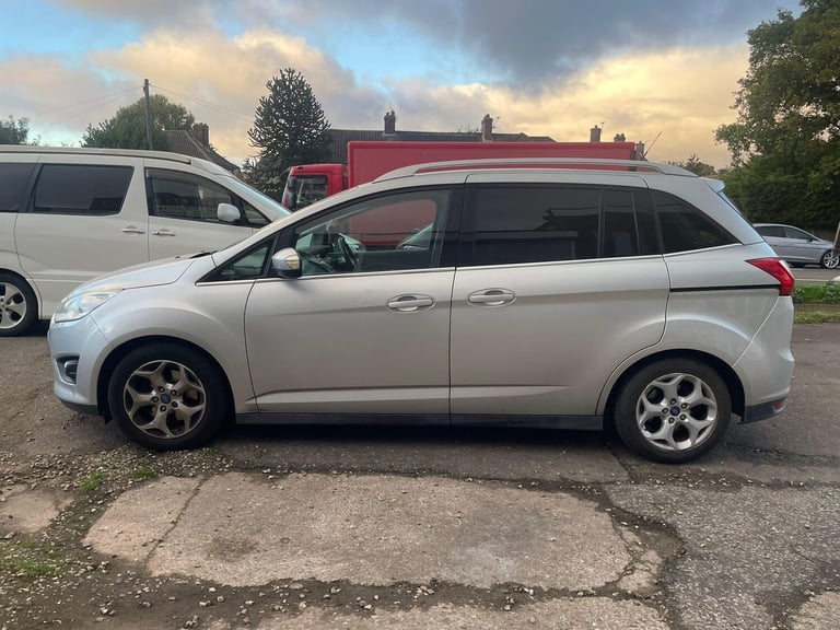 2011 Ford Grand C-Max 1.6 Zetec 5dr MPV PETROL Manual