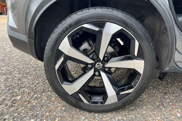 2021 Nissan Juke 1.0 DiG-T 114 Tekna 5dr Hatchback Petrol Manual