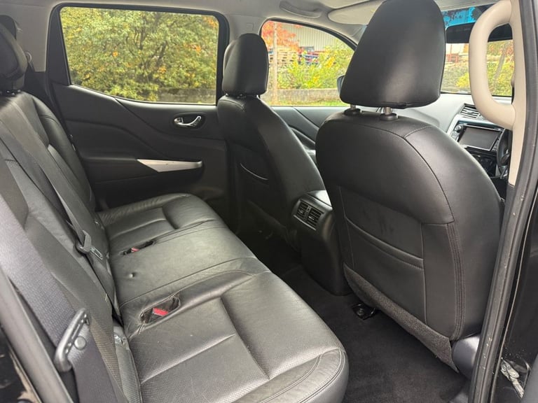 2016 Nissan Navara Double Cab Pick Up Tekna 2.3dCi 190 4WD PICK UP DIESEL Manual