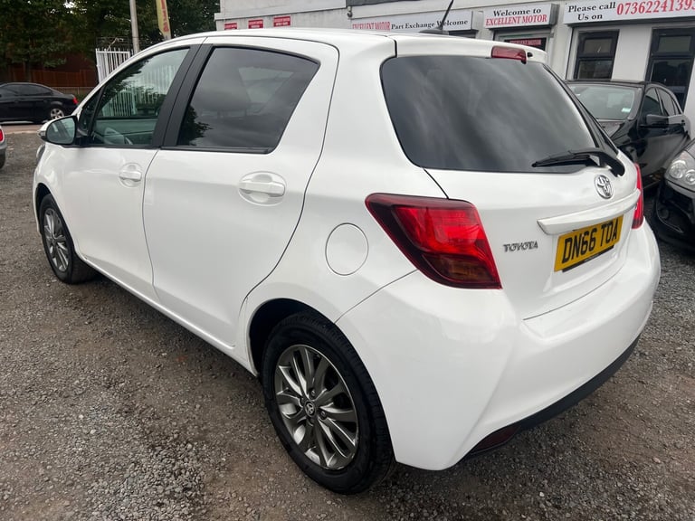 2016 Toyota Yaris 1.33 VVT-i Icon 5dr HATCHBACK Petrol Manual
