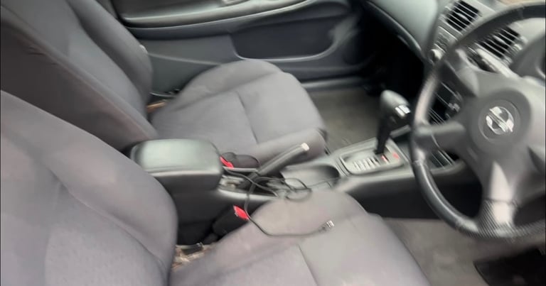 Nissan ALMERA Auto