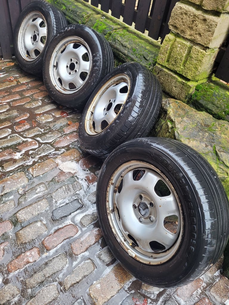 4x lovely clean ford transit custom wheels with good tyres size 205 60 16 