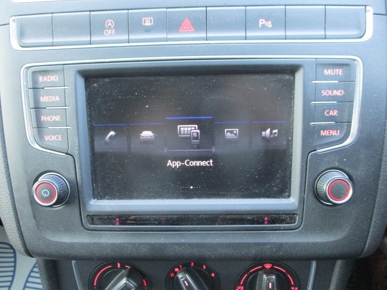 VOLKSWAGEN POLO 1.2 TSI MATCH EDITION AUTOMATIC 5 DOOR 2017