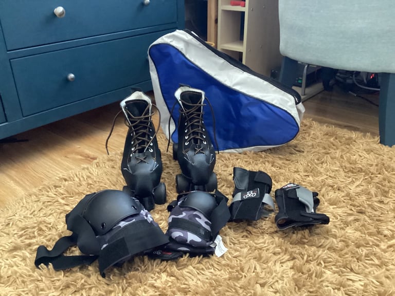 image for Gents roller skates 