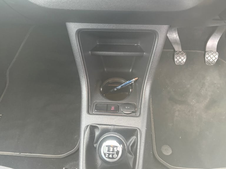 2015 Volkswagen up! 1.0 Move Up 3dr HATCHBACK Petrol Manual