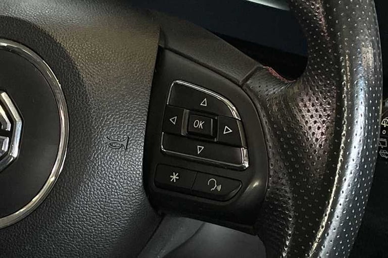 2023 MG MG HS 1.5 T-GDI PHEV SE 5dr Auto ESTATE PETROL/ELECTRIC Automatic