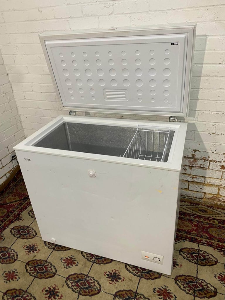 Beautiful Logik Chest Freezer 200L  Frost Free