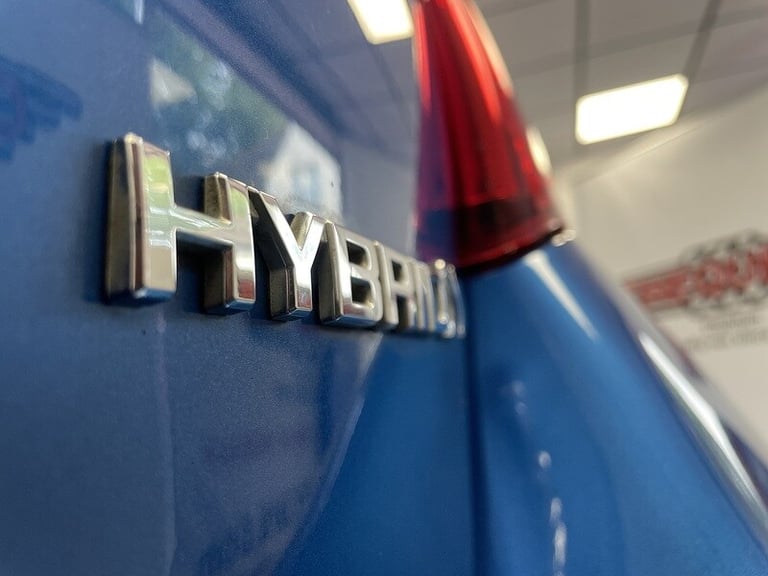 2016 Toyota Yaris VVT-h Excel Hatchback HYBRID Automatic