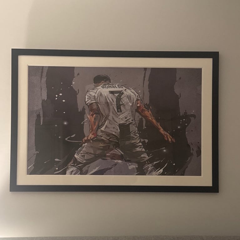 Cristiano Ronaldo print on canvas with no frame  for only £25! 