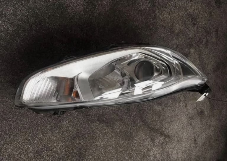 HEADLIGHT FORD FIESTA MK7 FL (B299) 2012 TO 2017 DRIVERS SIDE Headlamp