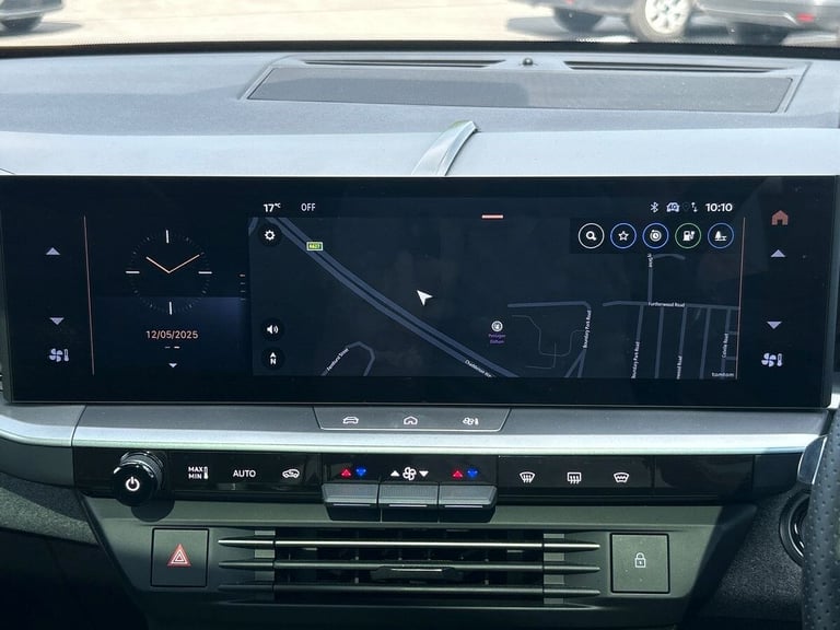  Vauxhall Grandland Electric 73kwh Ultimate Suv 5dr Electric Auto 213 Ps