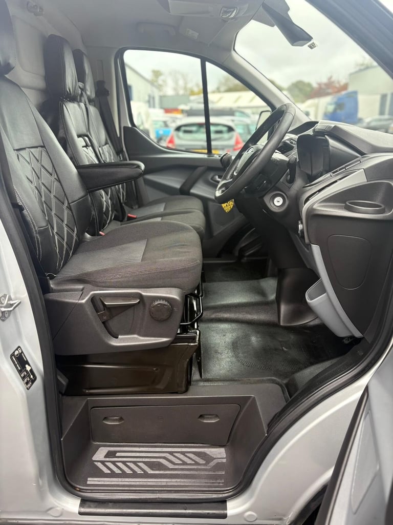 2015 Ford Transit Custom 2.2 TDCi 125ps Low Roof Trend Van PANEL VAN Diesel Manual