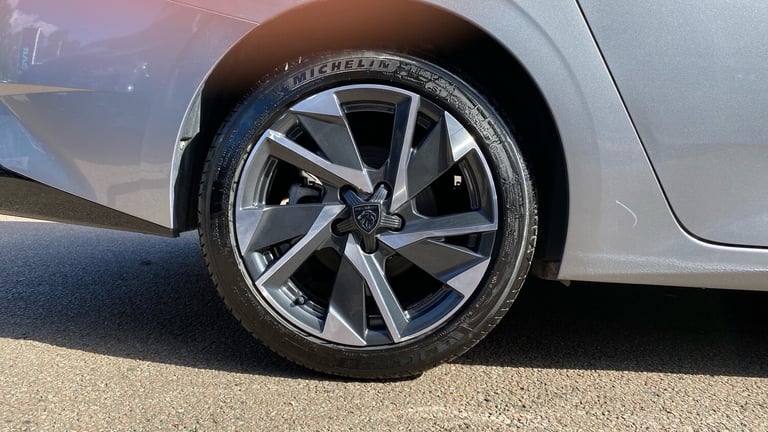 2024 Peugeot 308 SW 1.2 PureTech Allure Estate 5dr Petrol EAT Euro 6 (s/s) (130 ps) Estate Petrol...