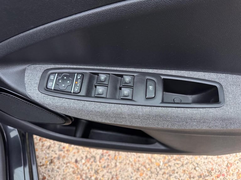 2020 Renault Zoe Hatchback (2019 - ) Hatchback Electric Automatic